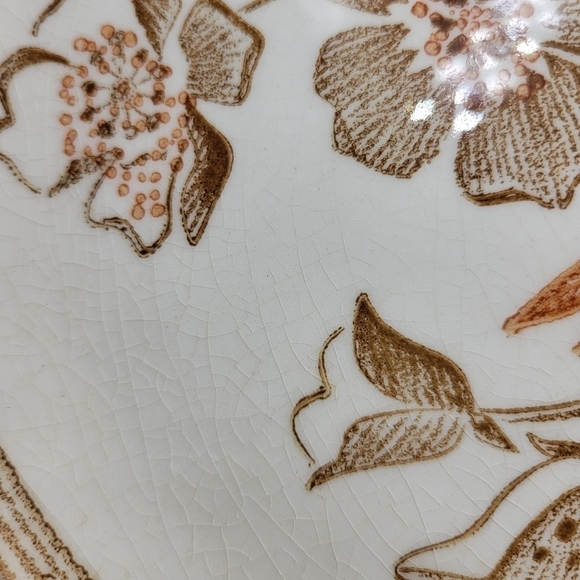 Vintage Jamestown China Ironstone Dinner Plates - set of 2 - Picture 3 of 4